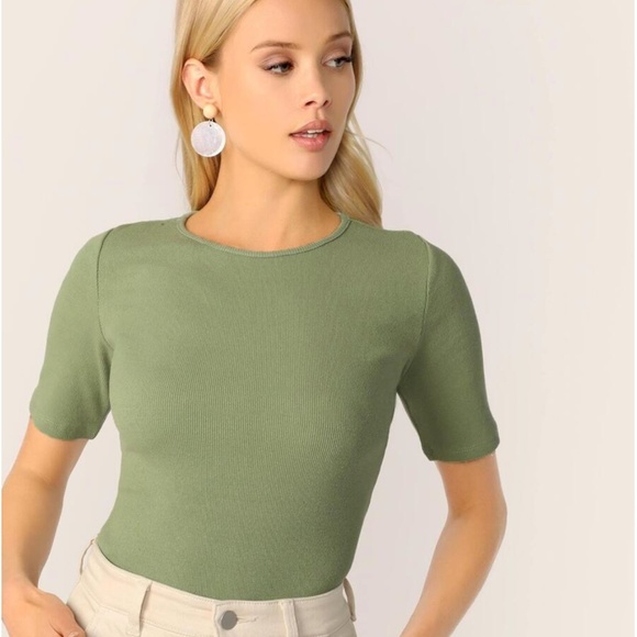 SHEIN Solid Slim Fitted Rib-knit Tee - Picture 3 of 7